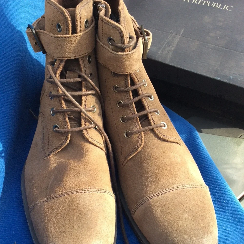Banana Republic mens boots - Picture 2 of 4